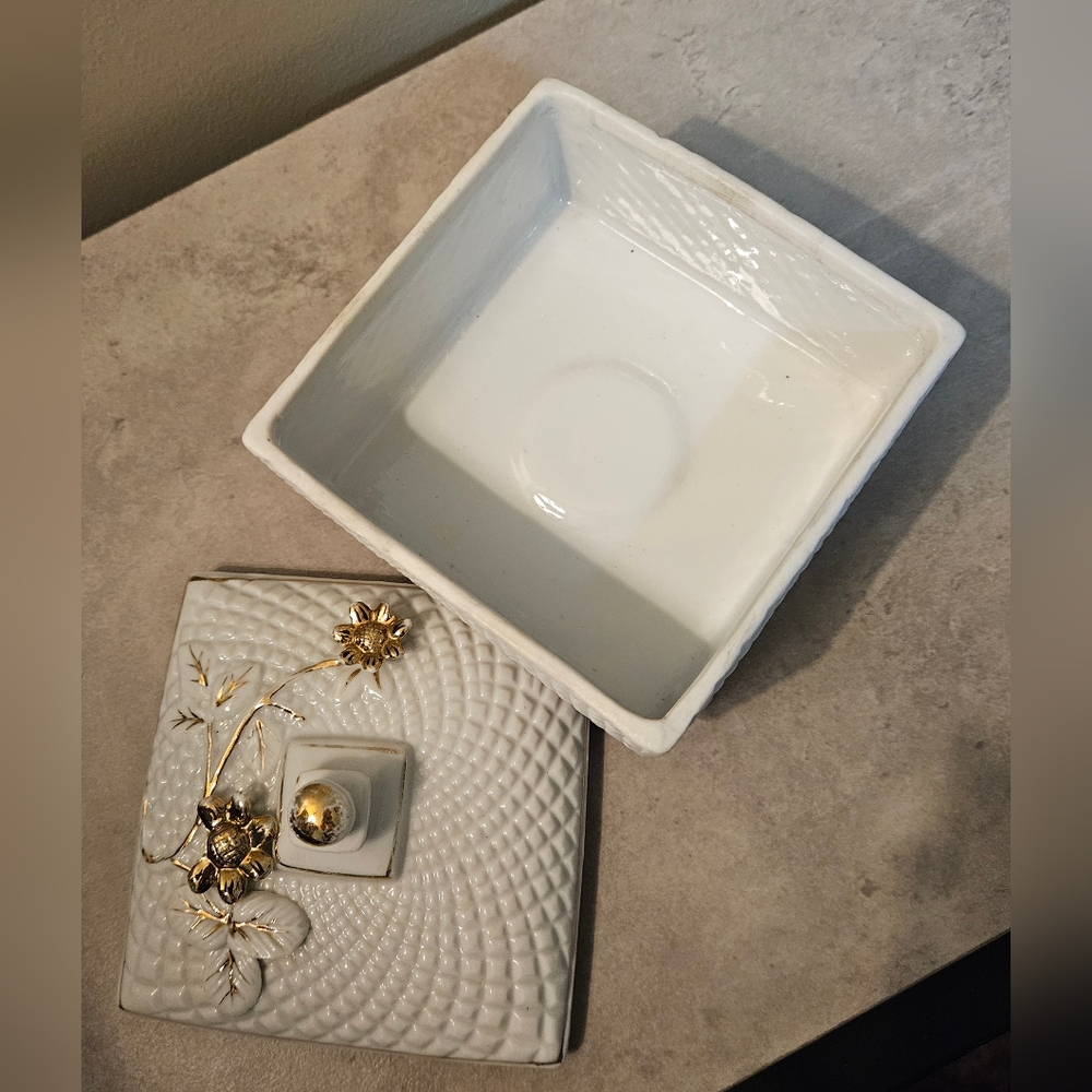 Tilso, Japan Handpainted Dresser Dish With Lid White Gold Vintage Trinket Box